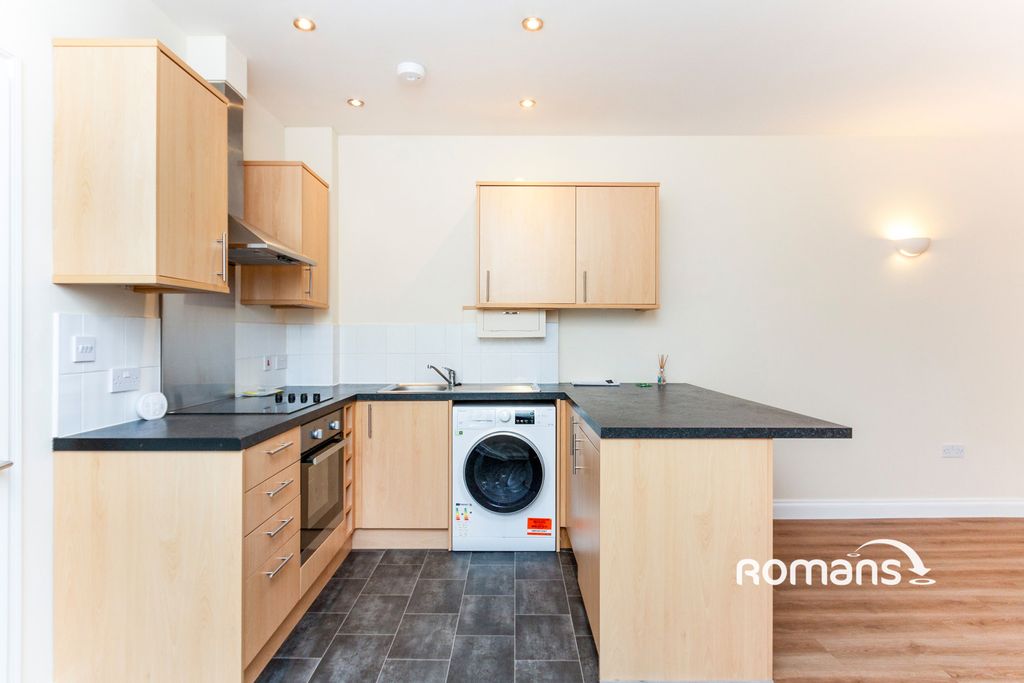 Property photo 3 of 11 Pbox-Img.Jpg