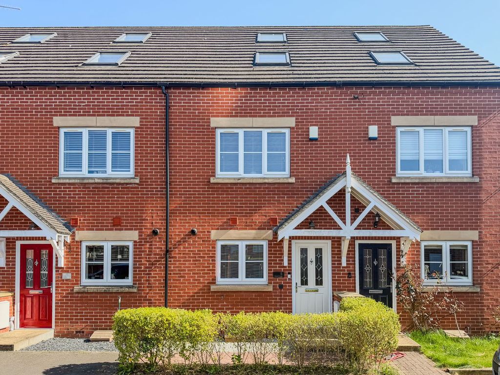 Property photo 1 of 32
