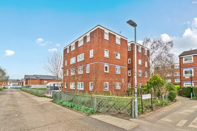 Property photo 1 of 13 External View
