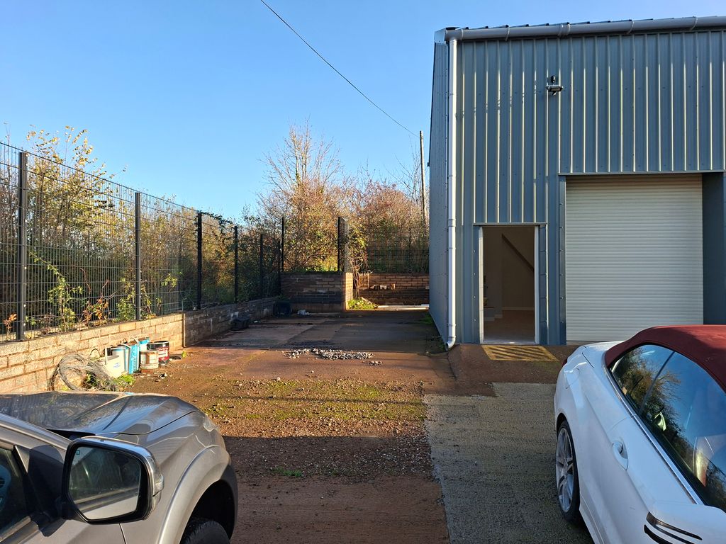 Property photo 2 of 4