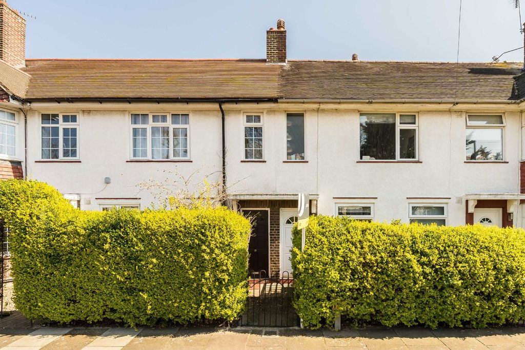 Property photo 1 of 8