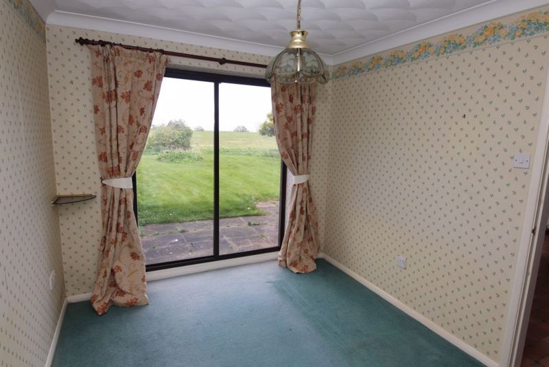 Property photo 3 of 14 Dining Room