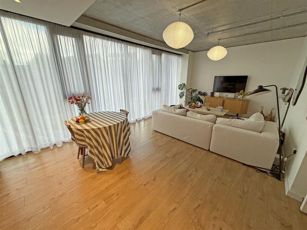 Property photo 3 of 11 Living Room.Jpg