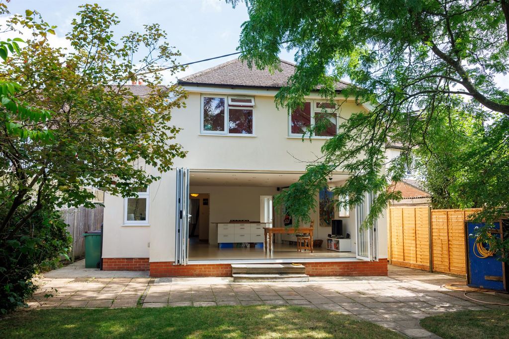 Property photo 2 of 15