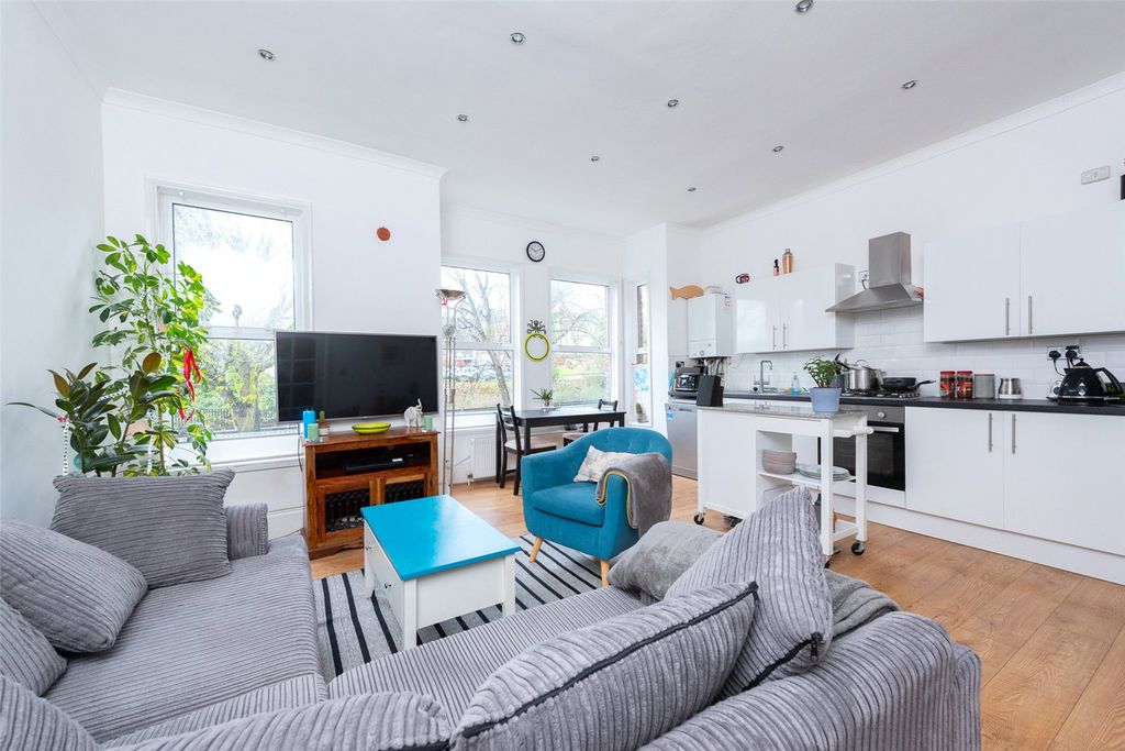 Property photo 1 of 7 Picture No. 04