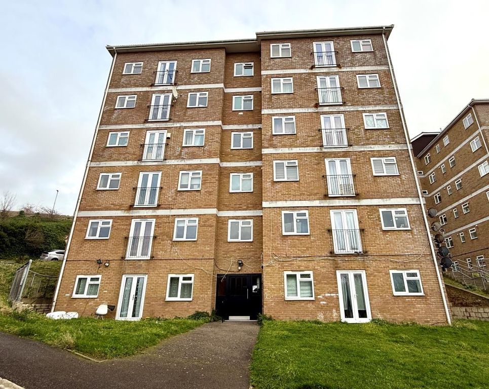 Property photo 1 of 5 Two Bedroom Flat