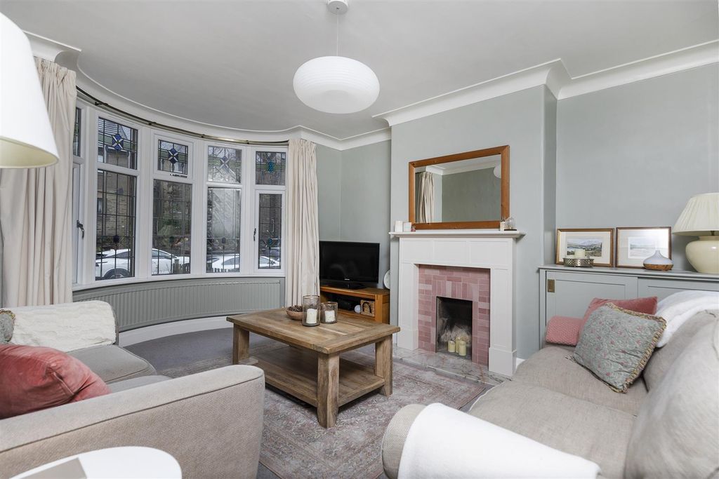 Property photo 3 of 47 Living Room