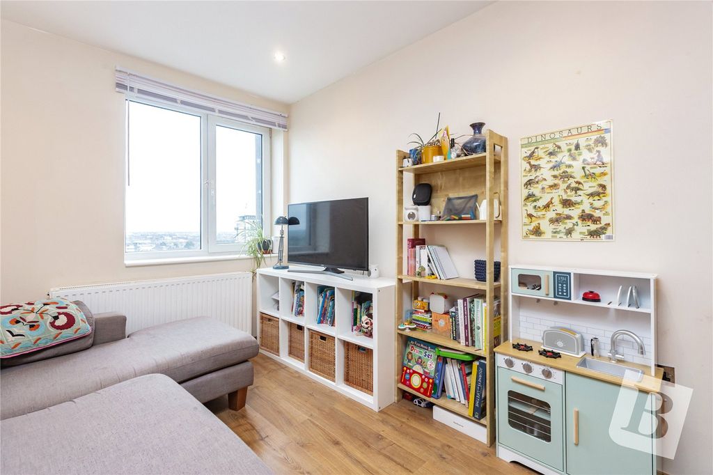 Property photo 3 of 15 Picture No. 04