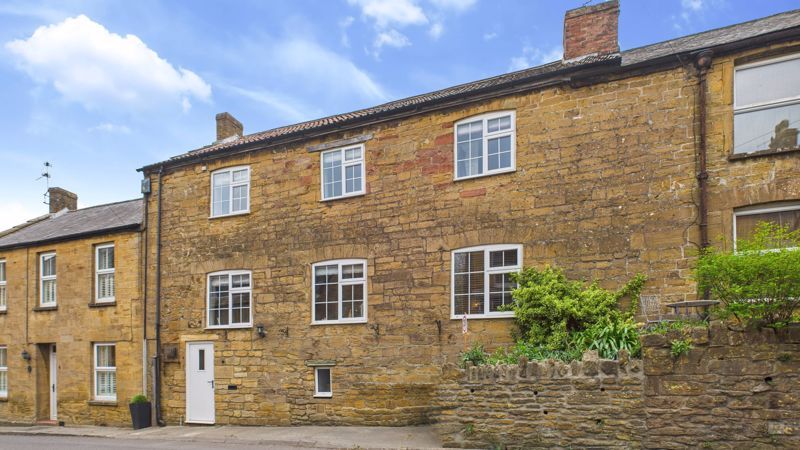 Property photo 1 of 28 Photo 5