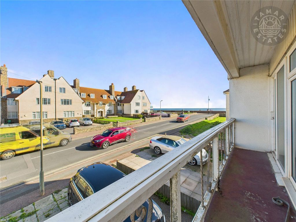 Property photo 3 of 16 Balcony