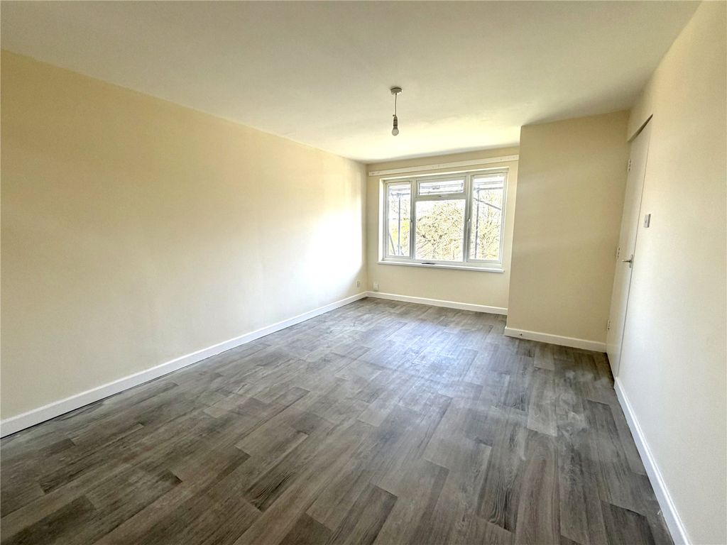 Property photo 3 of 17 Picture No. 45