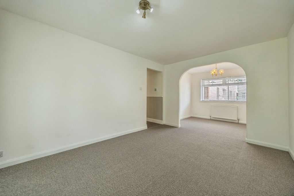 Property photo 3 of 15 Open Plan Living