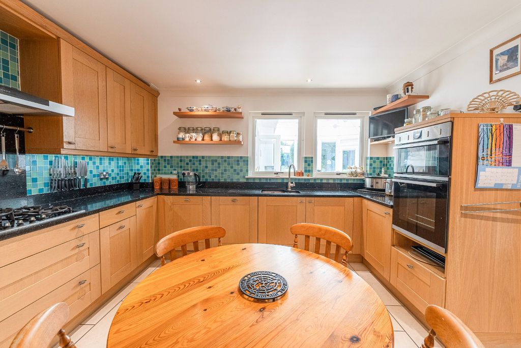 Additional image 4 of 4 bed detached house for saleBurnside, Skirling ML12