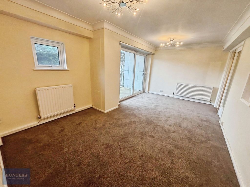 Property photo 2 of 10 Pbox-Img.Jpg