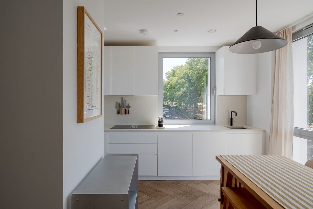 Property photo 1 of 23 296565 - Maple Path, London E5 - High Res-00439.Jpg