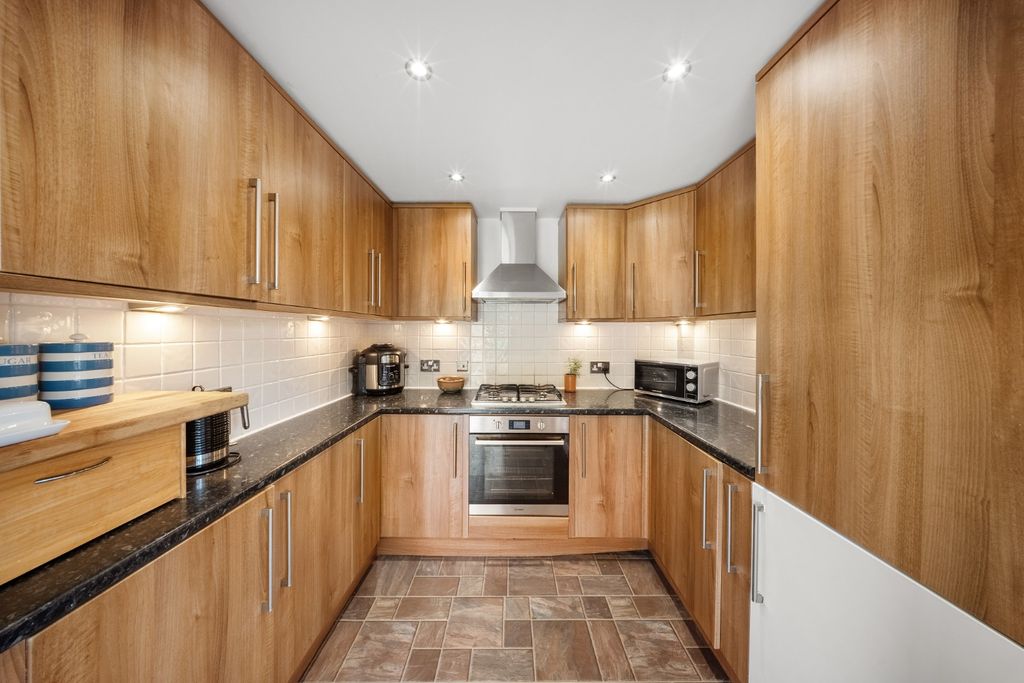 Property photo 3 of 26 4414634