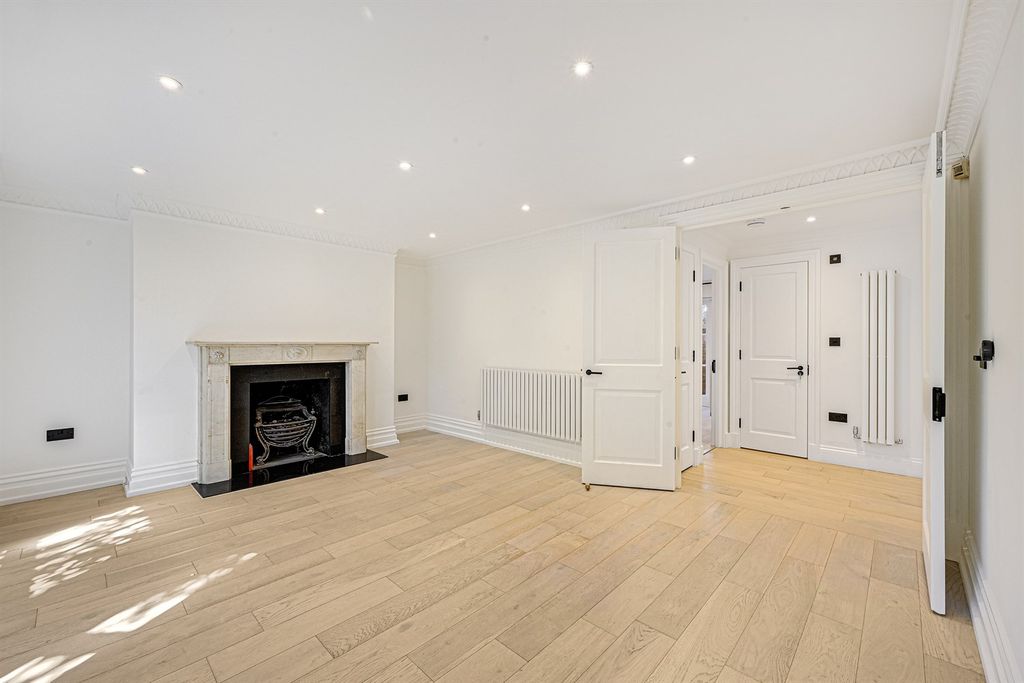 Property photo 1 of 7 (Email)