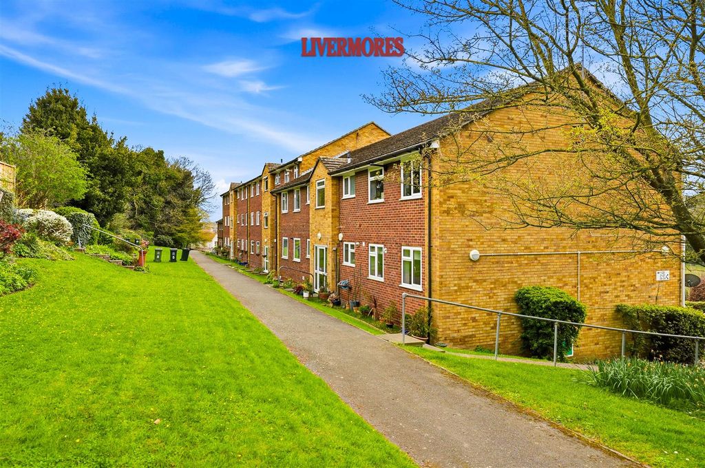 Property photo 2 of 29 Photos-37d.Jpg