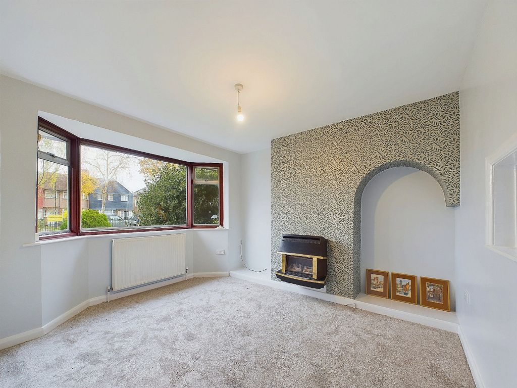 Property photo 3 of 14 3702727