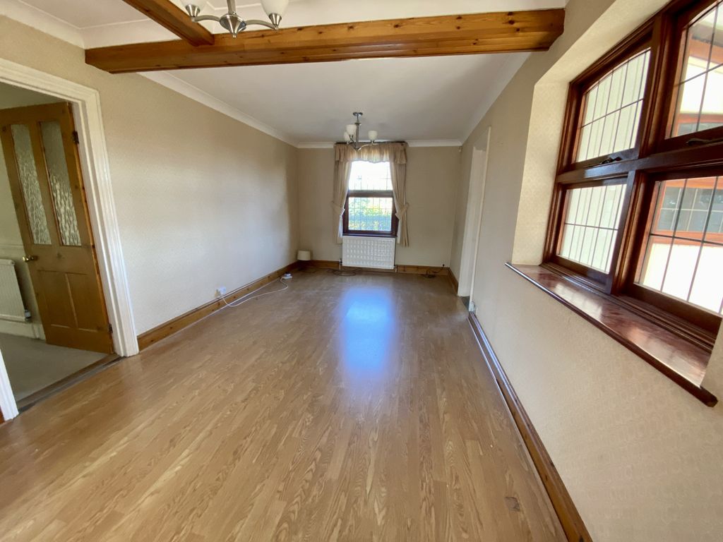 Property photo 3 of 19 Gallery