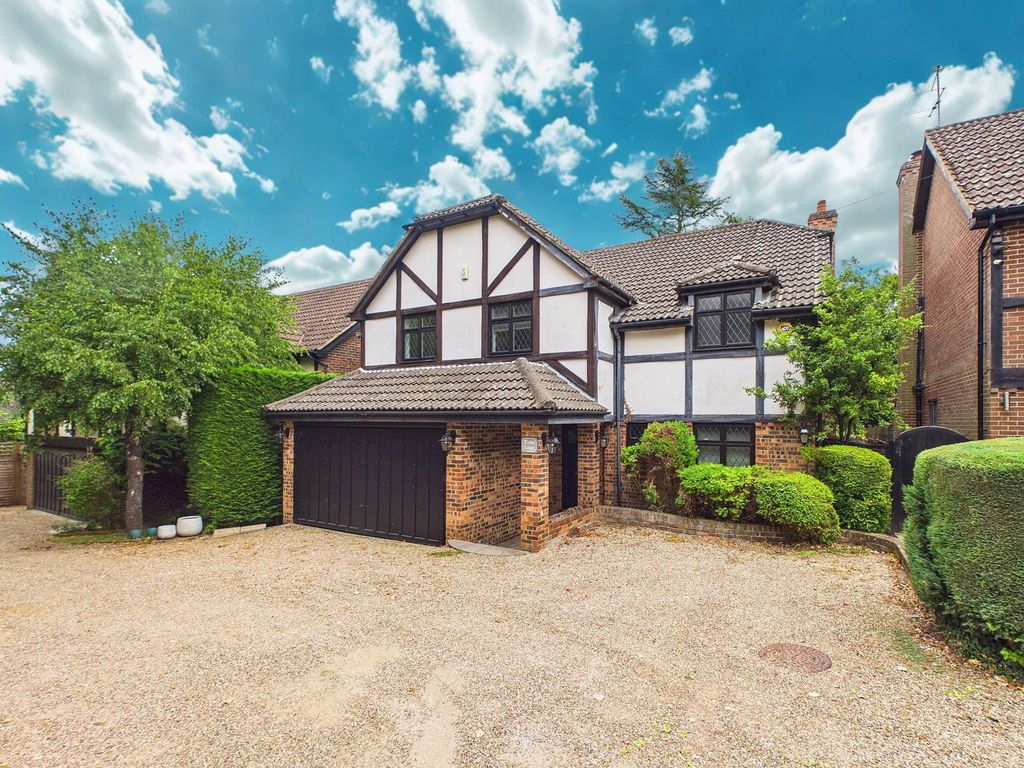 Property photo 1 of 18