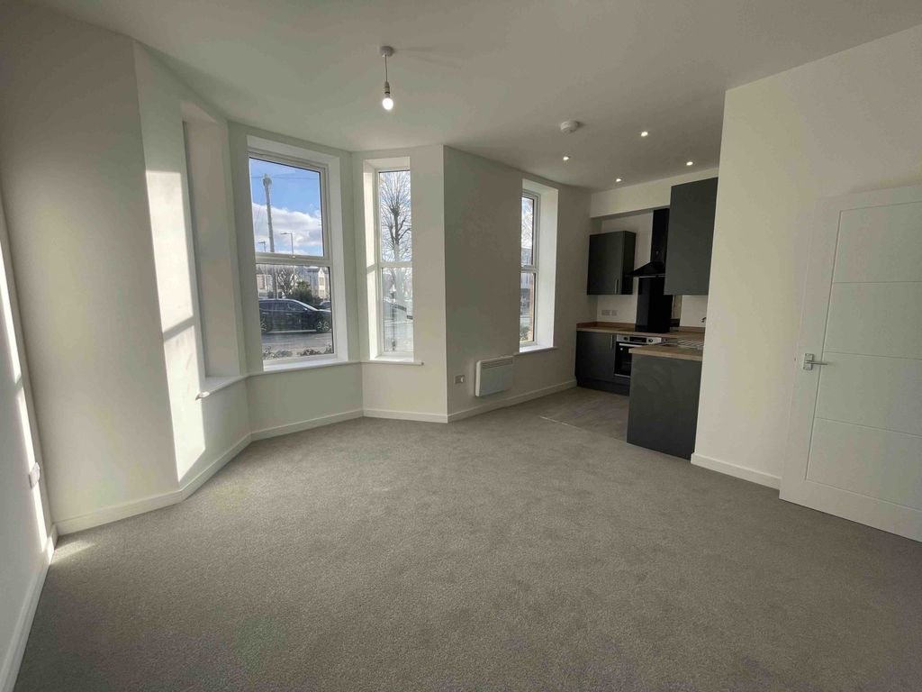 Property photo 2 of 8 Open Plan Living