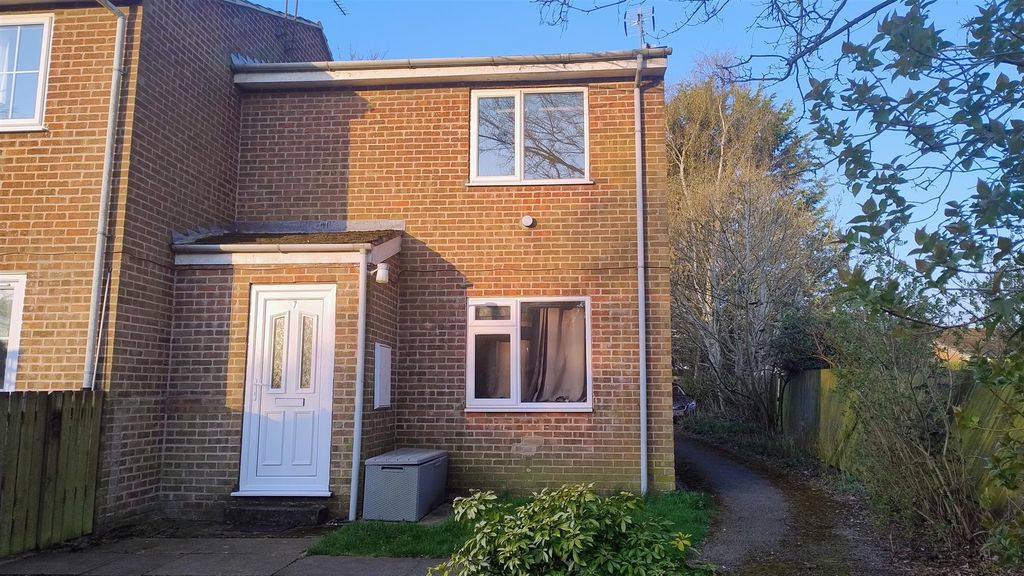Property photo 1 of 11 External