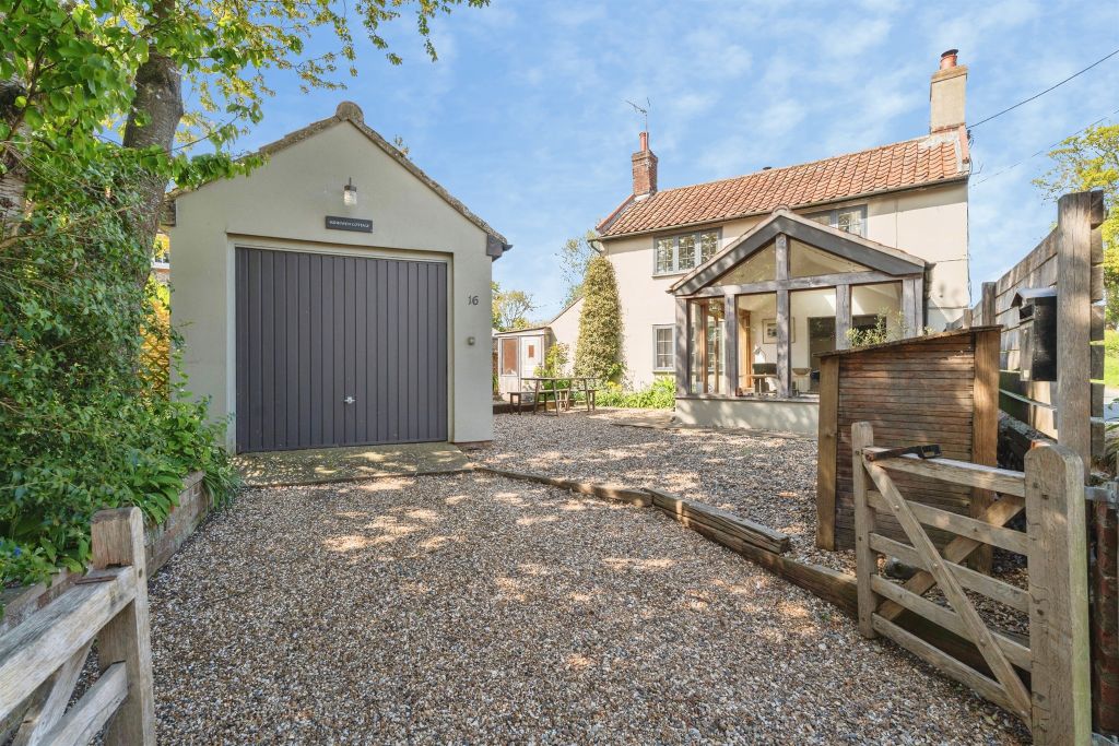 Property photo 1 of 20