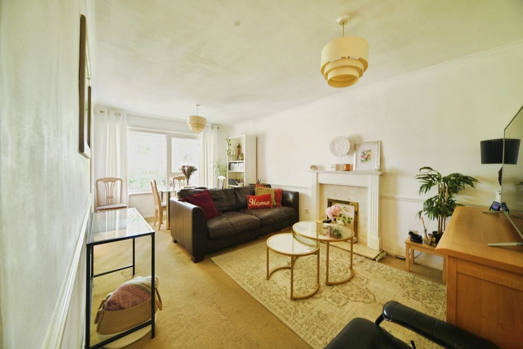 Property photo 3 of 20 Pbox-Img.Jpg