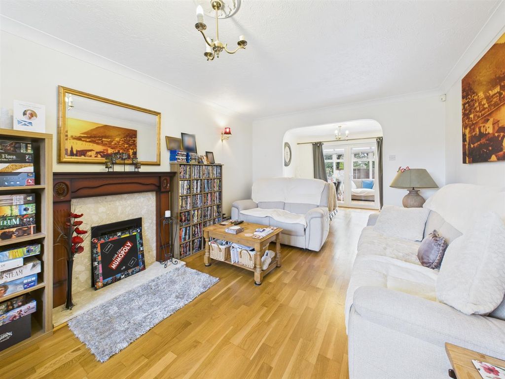 Property photo 3 of 16