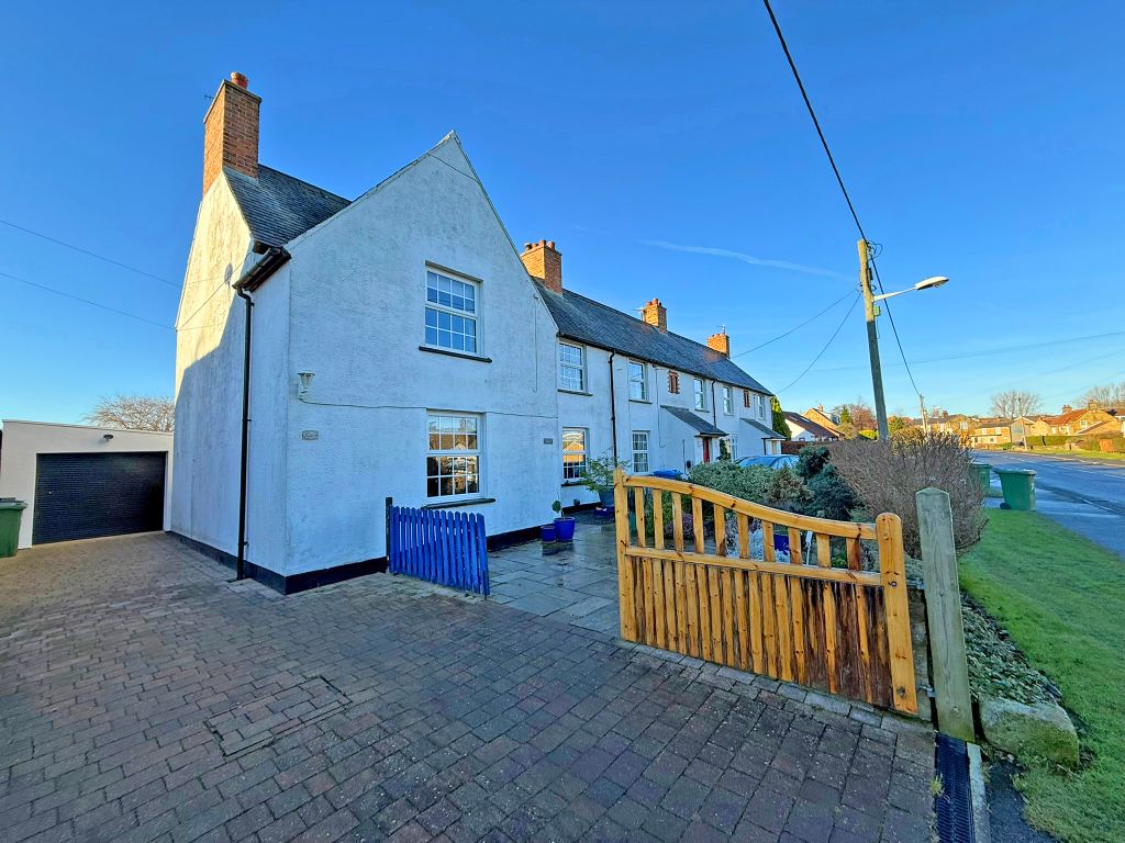 Property photo 1 of 14 Img_1317