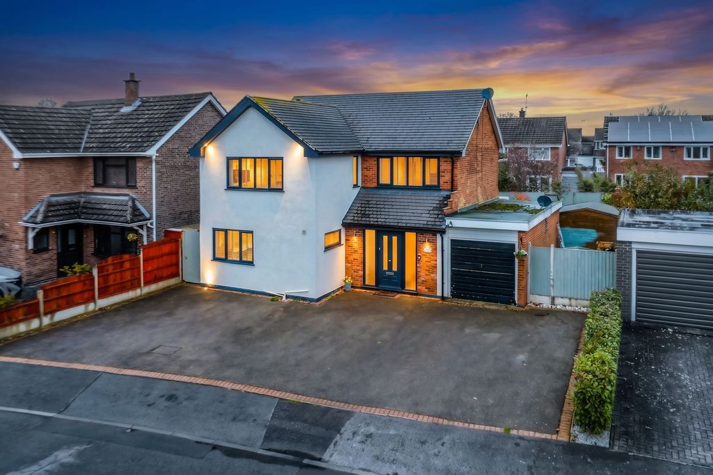 Property photo 1 of 38
