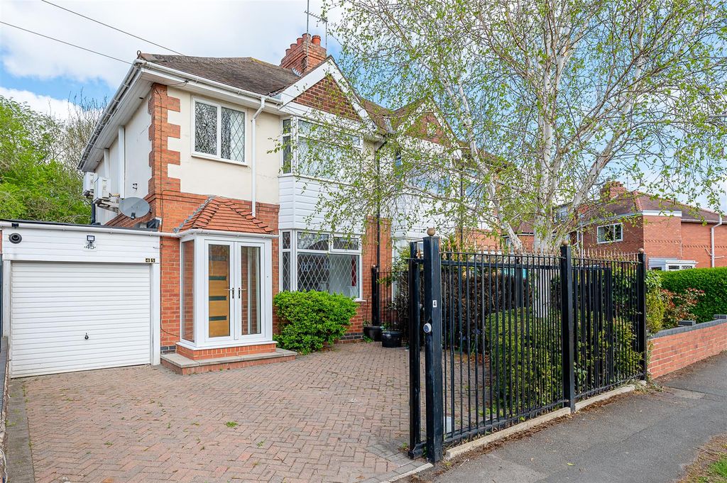 Property photo 1 of 16 Front