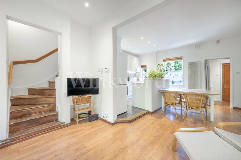 Property photo 3 of 12 Picture No. 04