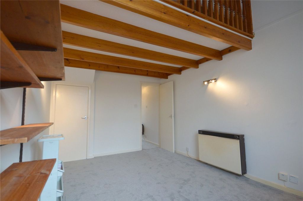 Property photo 3 of 6 Picture No. 07