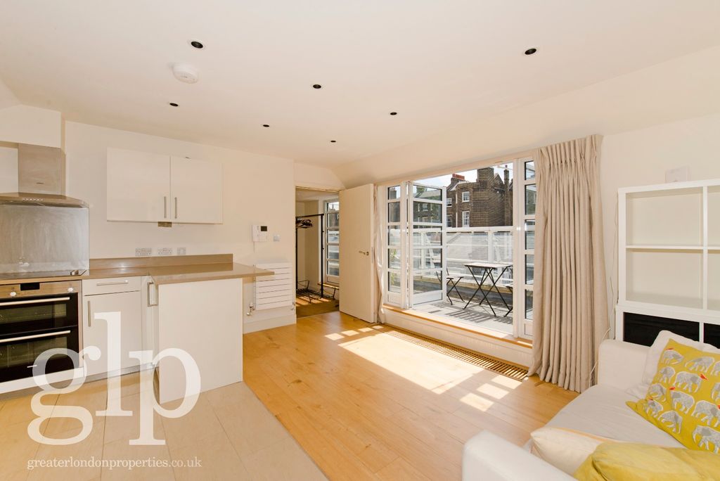 Property photo 1 of 10 2442873