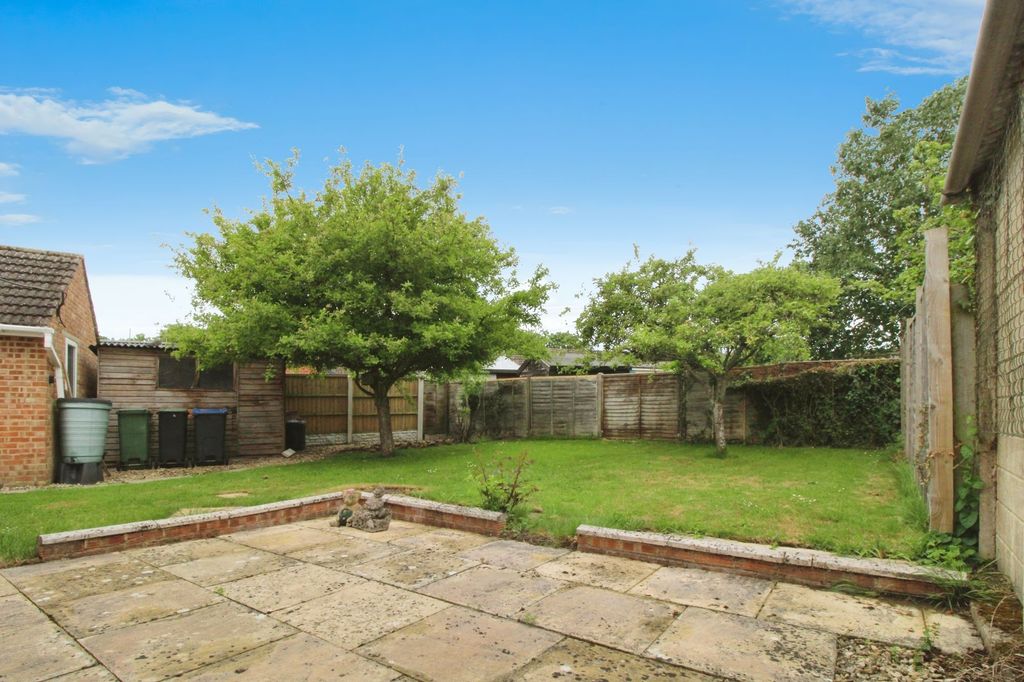 Property photo 2 of 12
