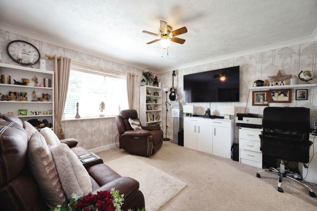 Property photo 2 of 5