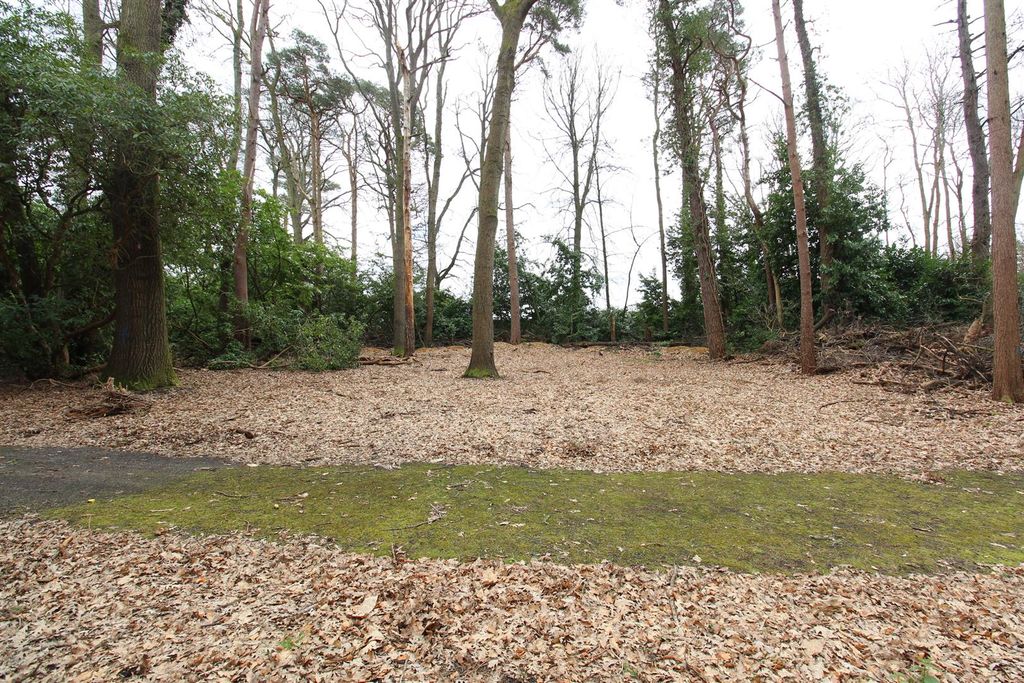 Property photo 2 of 7
