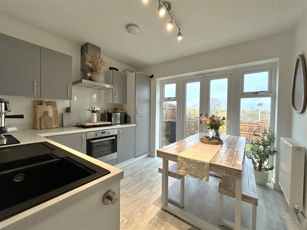 Property photo 2 of 17 Img_6992.Jpg