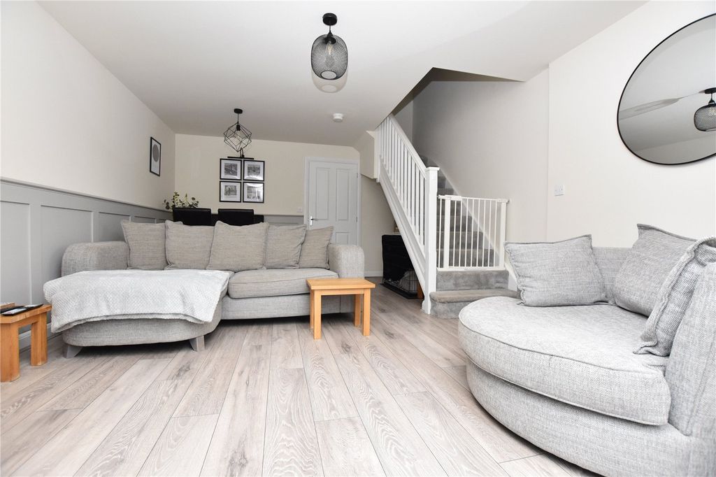 Property photo 2 of 20 Picture No. 10