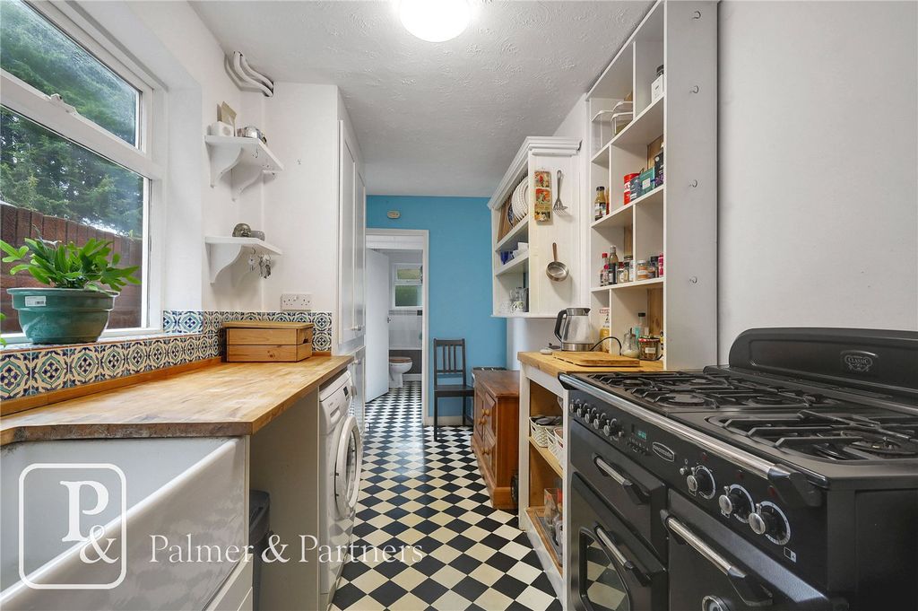 Property photo 3 of 15 Picture No. 04