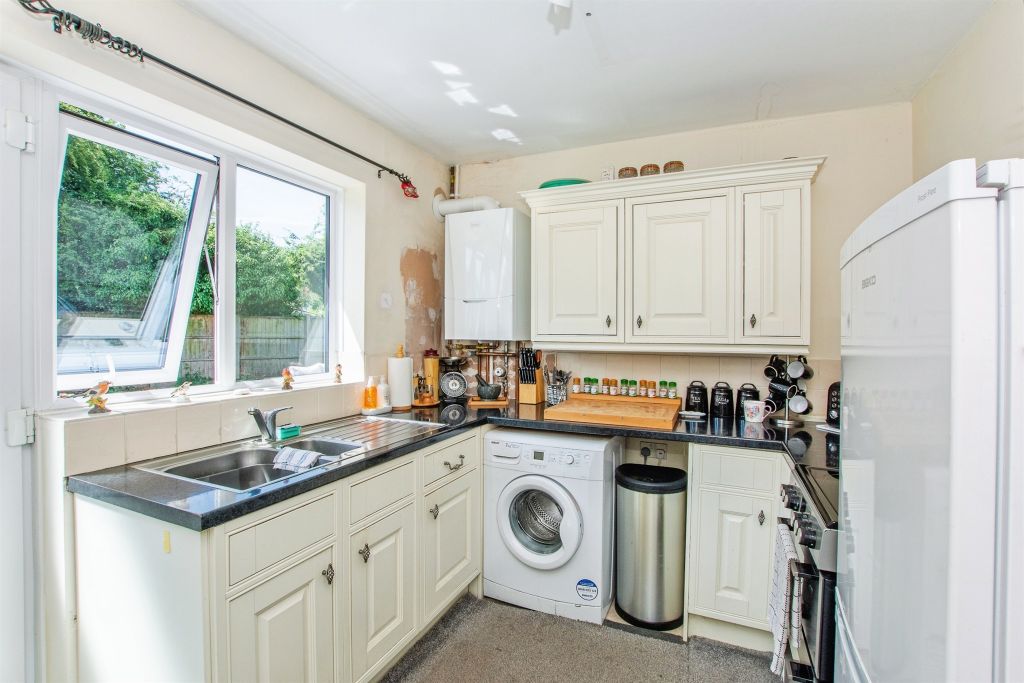 Property photo 2 of 16