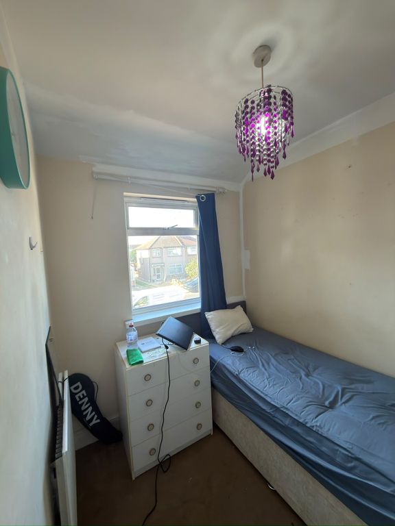 Property photo 1 of 2