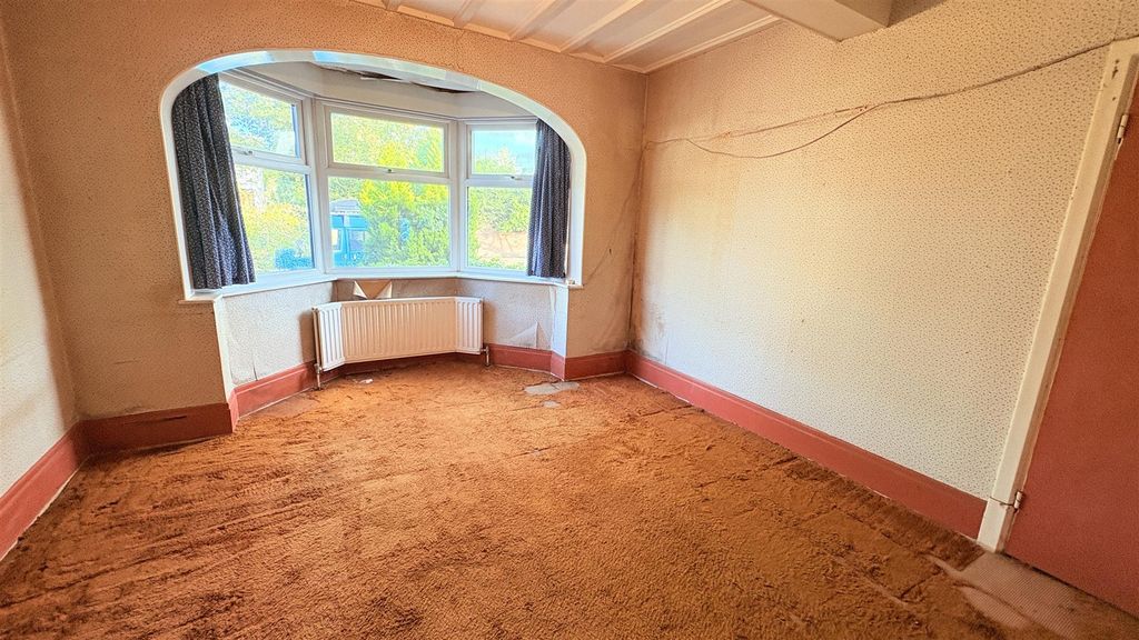 Property photo 3 of 32 Front Reception Room