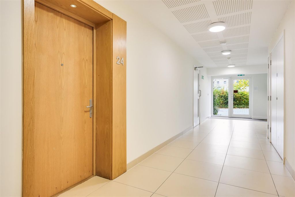 Property photo 3 of 10 Img_0841.Jpg