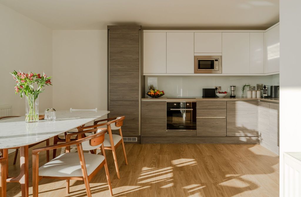 Property photo 3 of 37