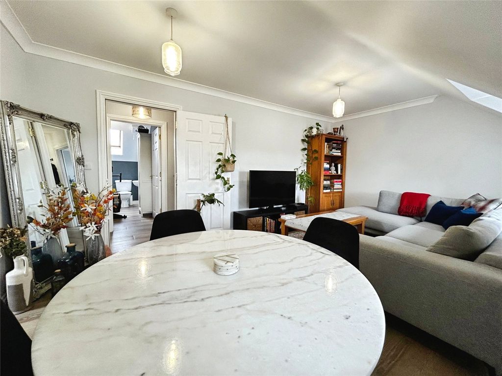 Property photo 3 of 14 Picture No. 04