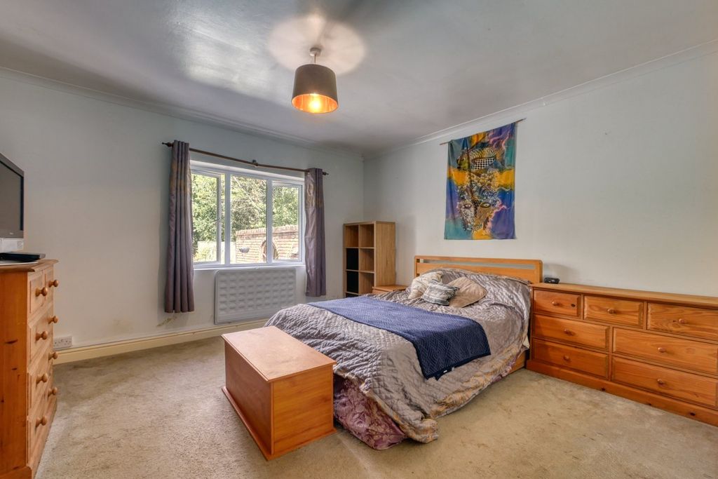Additional image 13 of 5 bed detached bungalow for saleHempstead Lane, Hailsham BN27