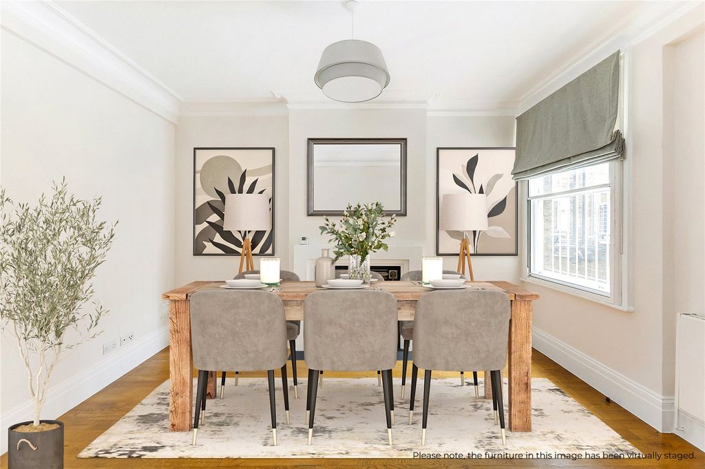 Property photo 2 of 8 Dining Room